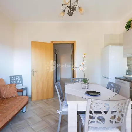 Rosy Holiday home *